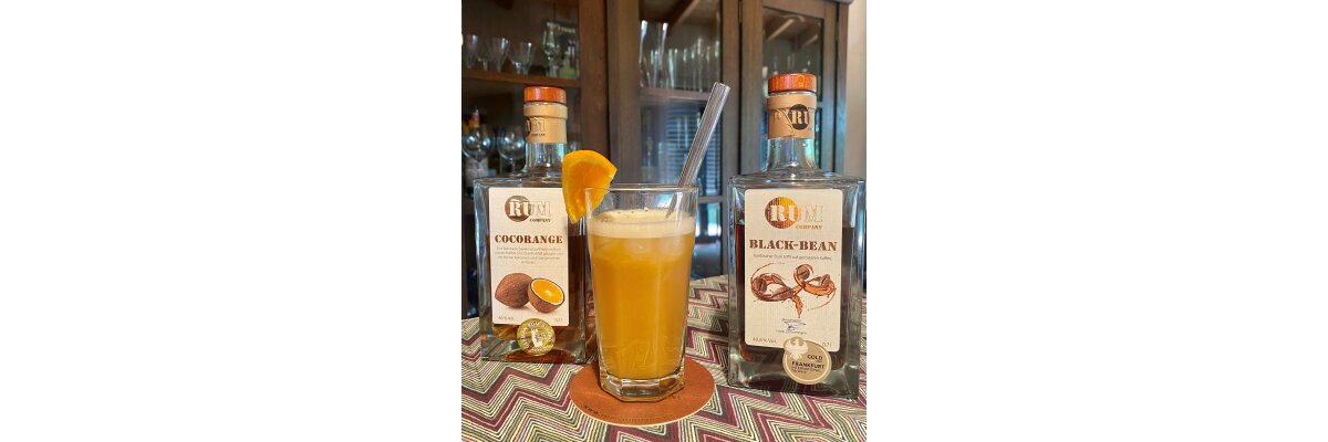 Feiner Rum trifft auf Fruchtaromen im Cocktail Black Mama - 