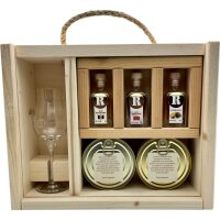 Rum Company Geschenkset mit Dosenkuchen und 4 Cl...