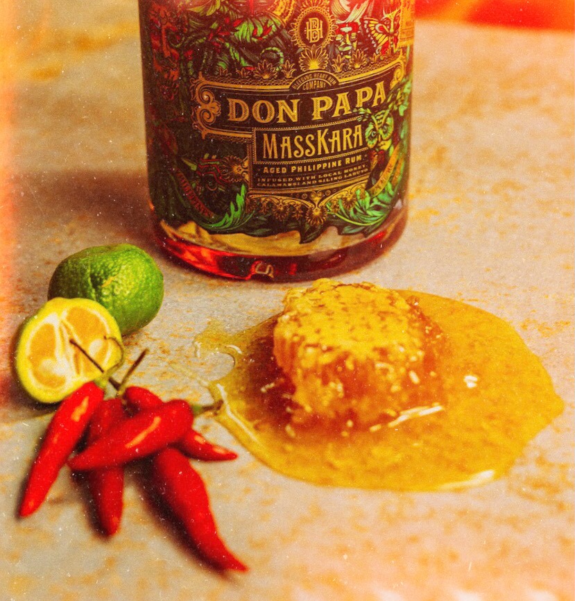 Die spicy Gewürze beim Masskara von Don Papa